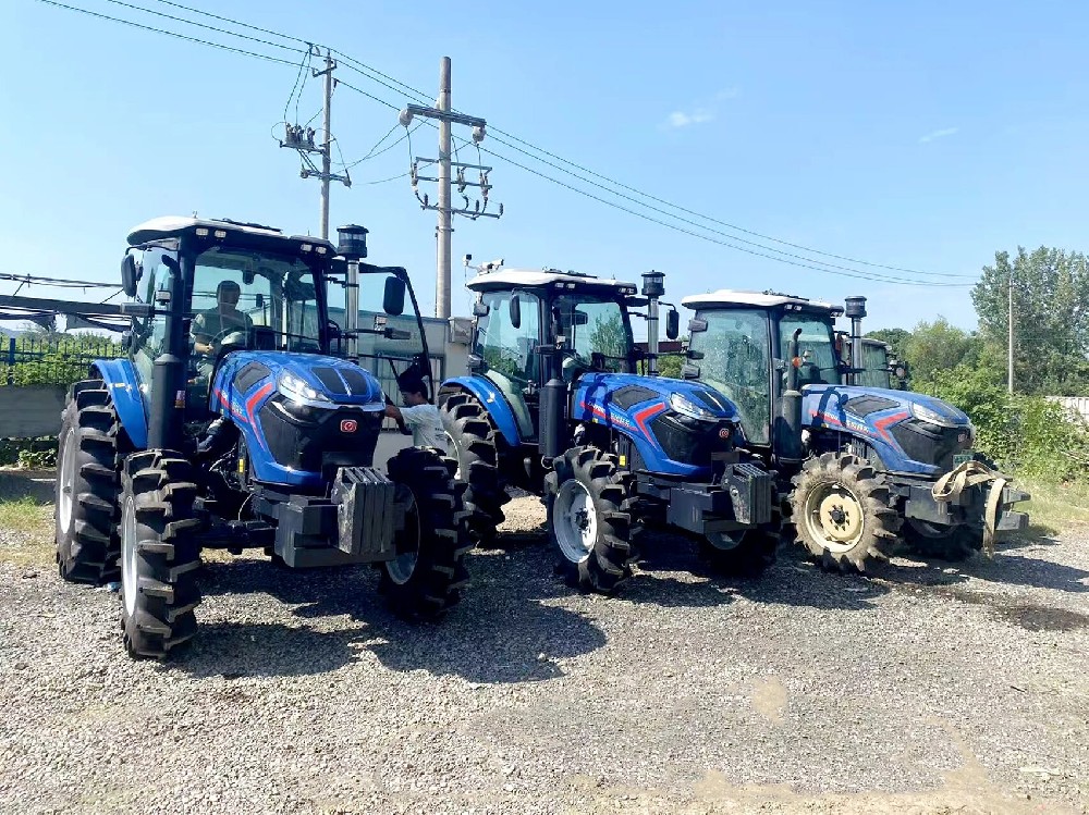 秋耕秋種正當時，東風井關拖拉機助您輕松備戰來年豐收！